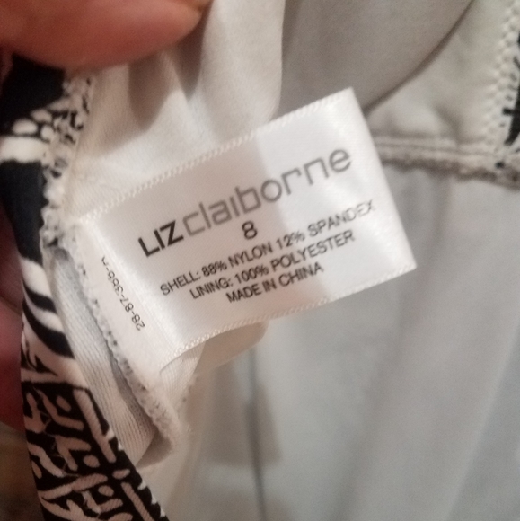 Liz Claiborne one piece swimsuit - Picture 4 of 4